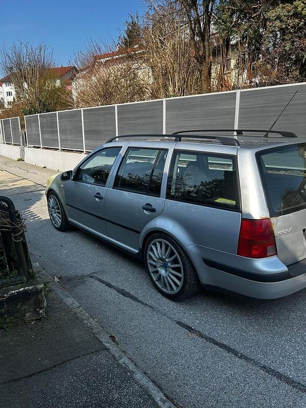 Gebraucht VW Golf IV 105 PS (77 kW) 2003 Silber Kombi