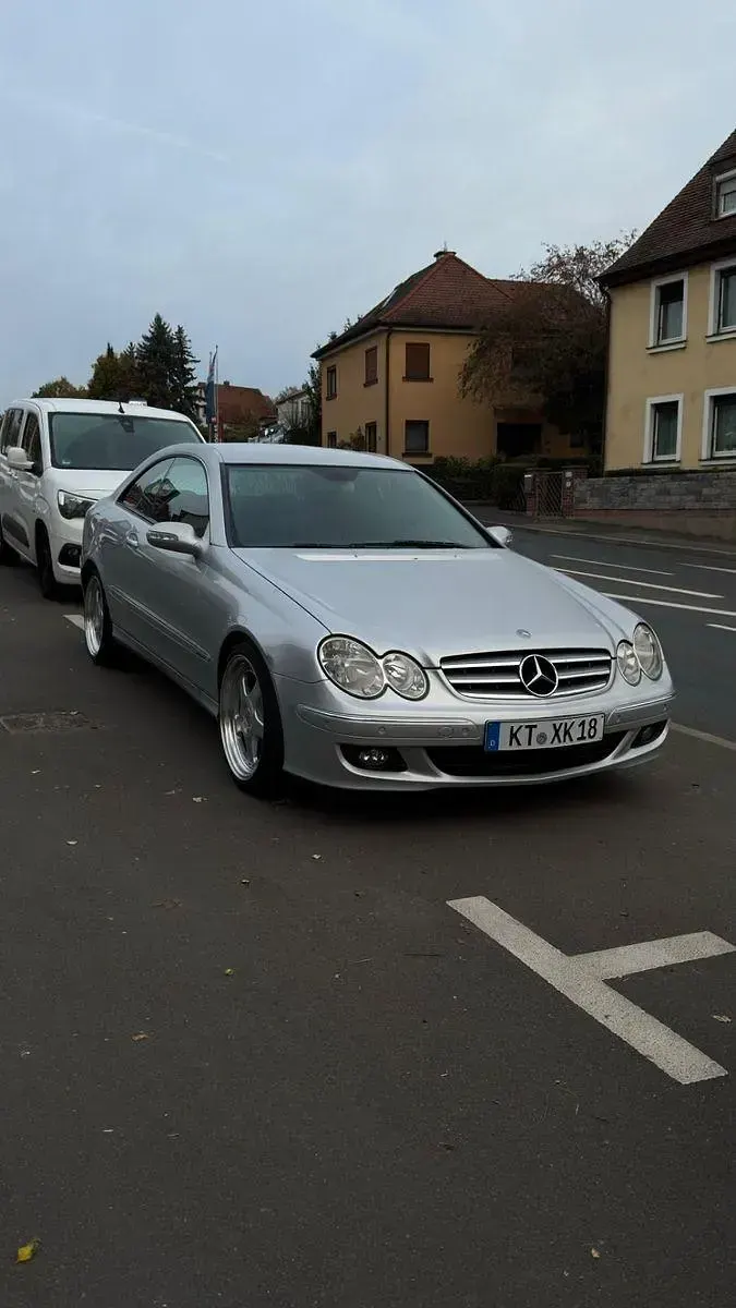 Usata Mercedes CLK280 Elegance 231 CV (169 kW) 2005 Argento Coupé