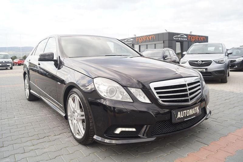 Gebraucht Mercedes E250 Avantgarde 204 PS (150 kW) 2009 Schwarz Limousine