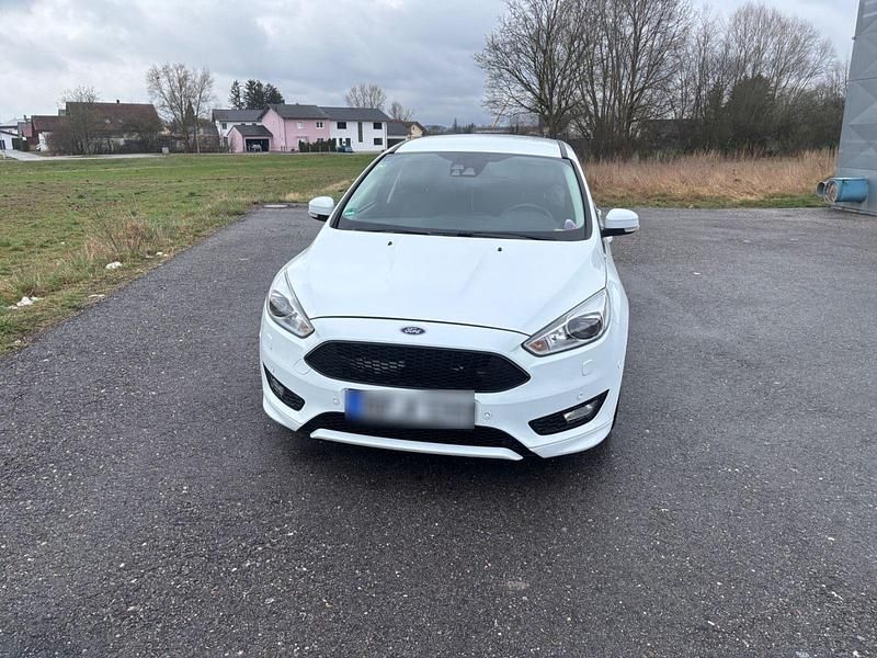 Gebraucht Ford Focus ST-Line 150 PS (110 kW) 2017 Weiß Kombi