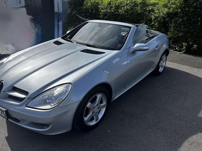 Gebraucht Mercedes SLK200 163 PS (119 kW) 2005 Grau Cabrio