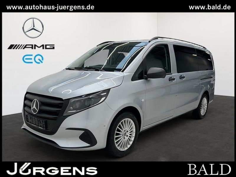Silber hightechsilber metallic Gebraucht 2024 Mercedes Vito Van / Kleinbus | 49.740 € - Bild 1/4