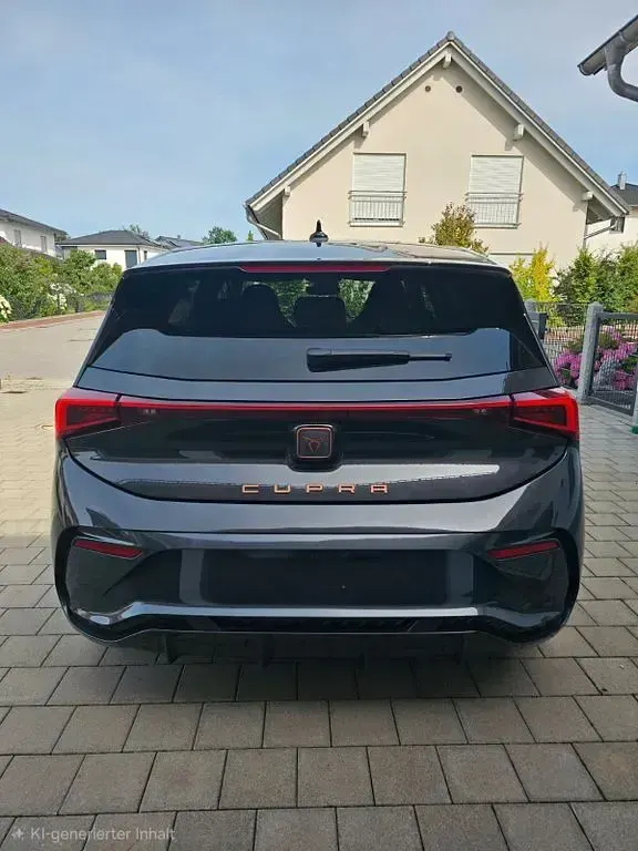 Gebraucht Cupra Born 150 kW (204 PS) 2022 Schwarz Kleinwagen