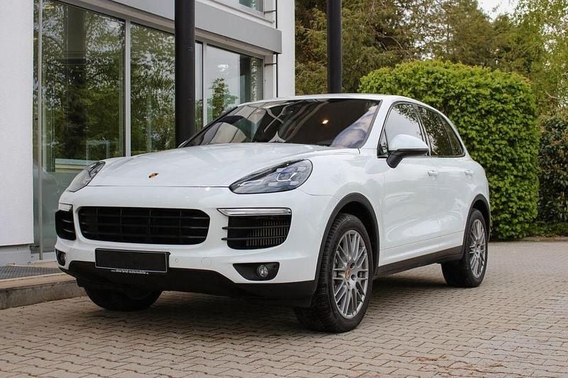 Weiß Gebraucht 2016 Porsche Cayenne S SUV | 29.900 € - Bild 1/4