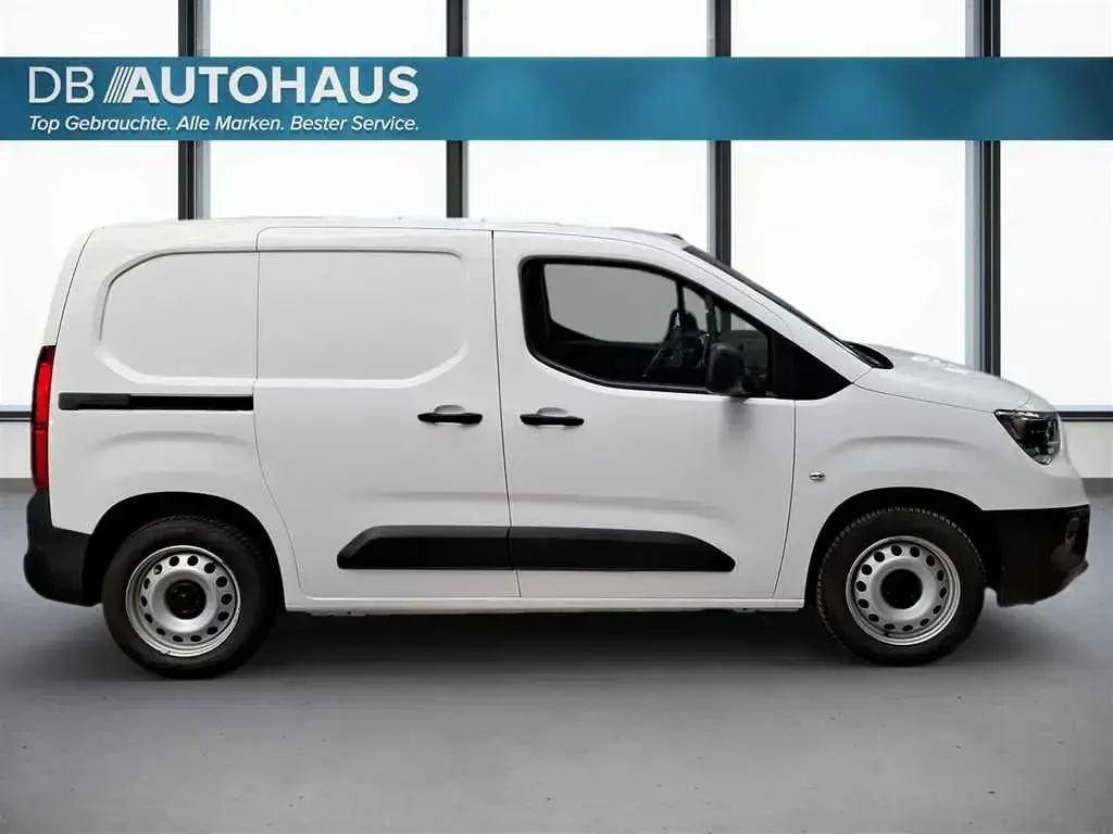 Gebraucht Opel Combo Edition 102 PS (75 kW) 2022 Weiß Van / Kleinbus