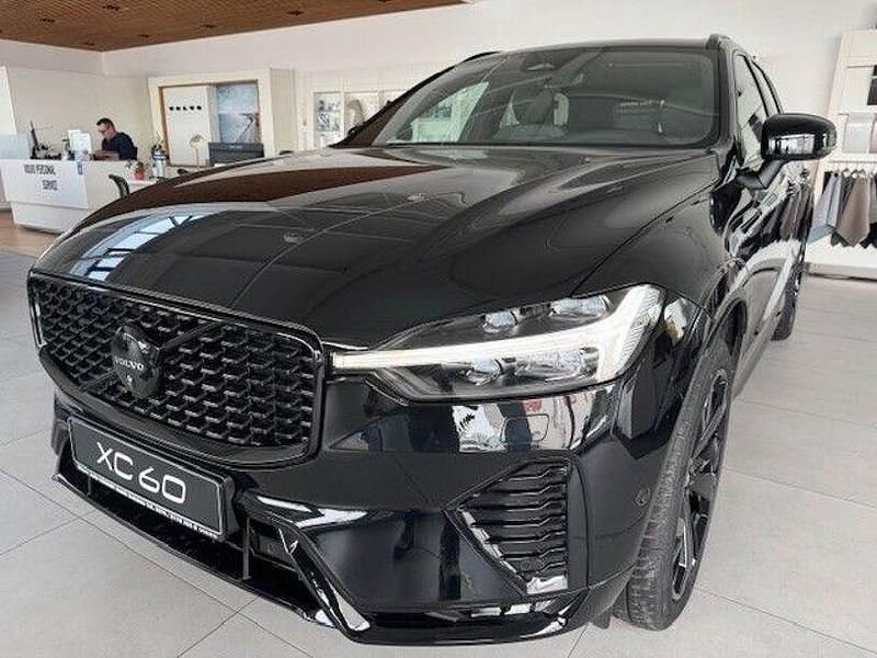 Gebraucht Volvo XC60 Plus 250 PS (183 kW) 2025 Schwarz SUV