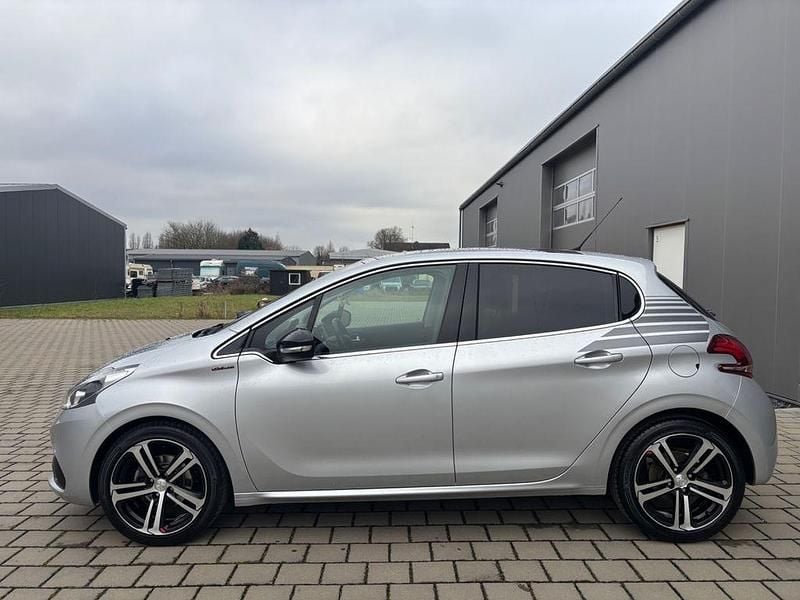 Gebraucht Peugeot 208 Allure GT-Line 110 PS (80 kW) 2016 Kleinwagen