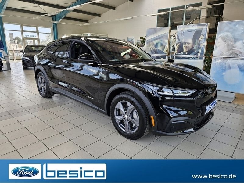 Absolut black metallic Gebraucht 2023 Ford Mustang Mach-E SUV | 36.990 € (Fairer Preis) - Bild 1/4