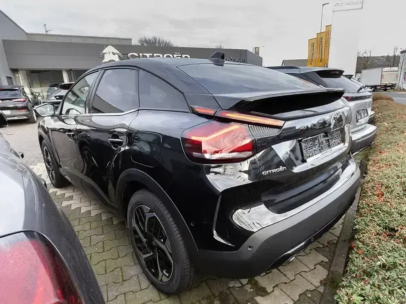 Gebraucht Citroën C4 PureTech 131 PS (96 kW) 2023 Schwarz Limousine