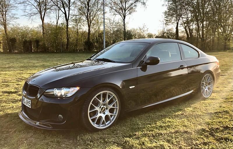 Schwarz Gebraucht 2009 BMW 328 M Sport Coupé | 13.000 € - Bild 1/4