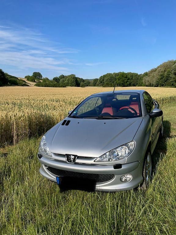 Silber Gebraucht 2005 Peugeot 206 CC Cabrio | 1.990 € (Fairer Preis) - Bild 1/4