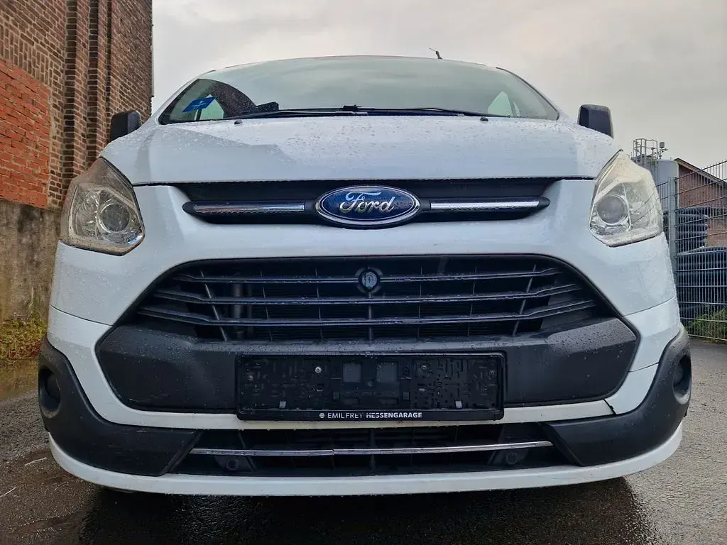 Gebraucht Ford Transit Tourneo 131 PS (96 kW) 2016 Weiß Van / Kleinbus