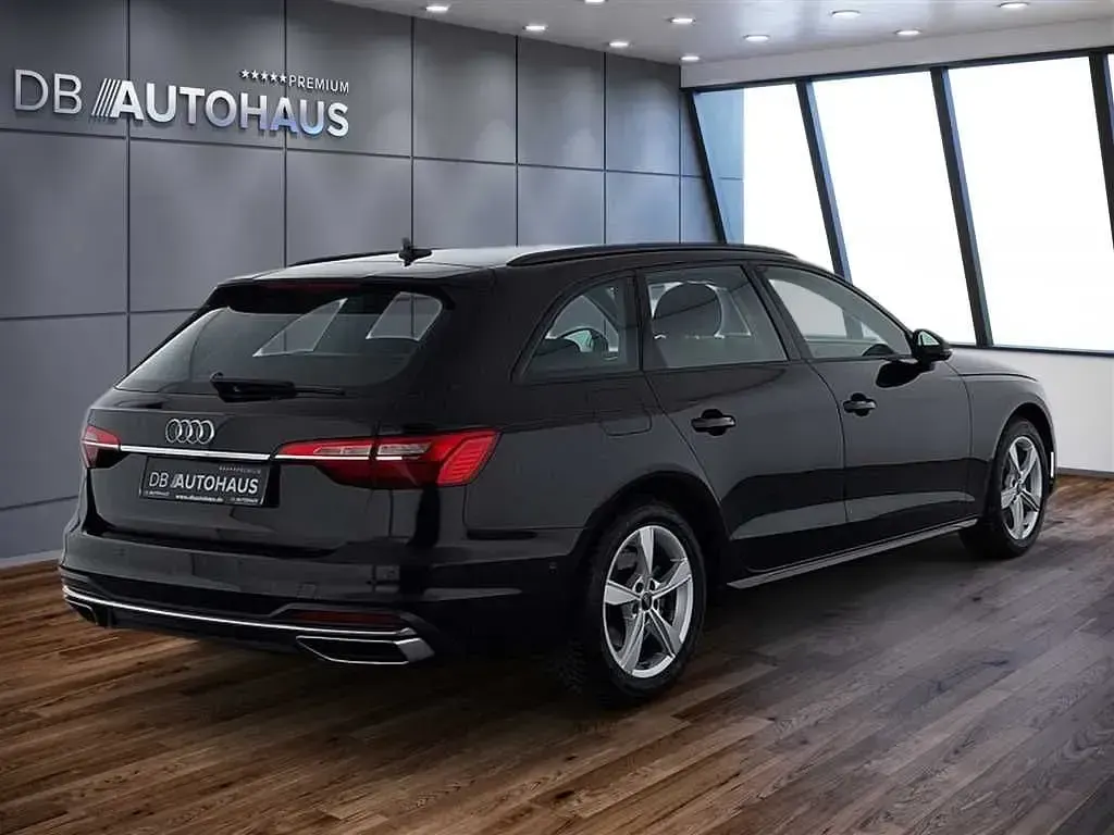Gebraucht Audi A4 Advanced Plus 163 PS (119 kW) 2024 Schwarz Kombi