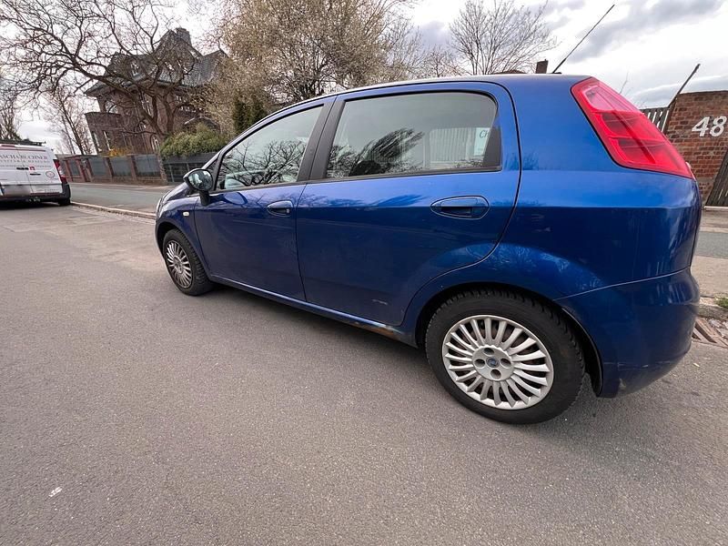 Gebraucht Fiat Punto Dynamic 95 PS (69 kW) 2007 Blau Kleinwagen