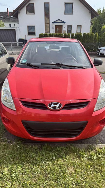 Rot Gebraucht 2009 Hyundai i20 Classic Kleinwagen | 1.700 € (Guter Preis) - Bild 1/4