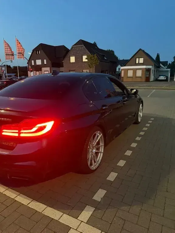 Gebraucht BMW M550 Performance 462 PS (339 kW) 2017 Schwarz Limousine