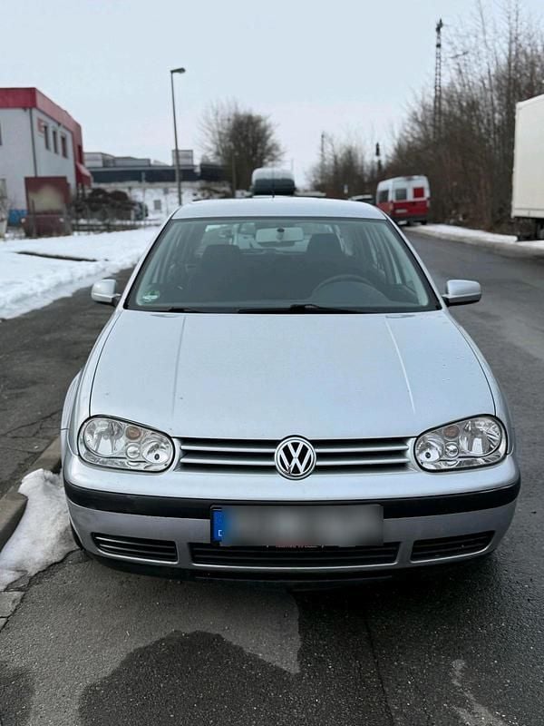 Gebraucht VW Golf IV 104 PS (76 kW) 2001 Silber Kleinwagen
