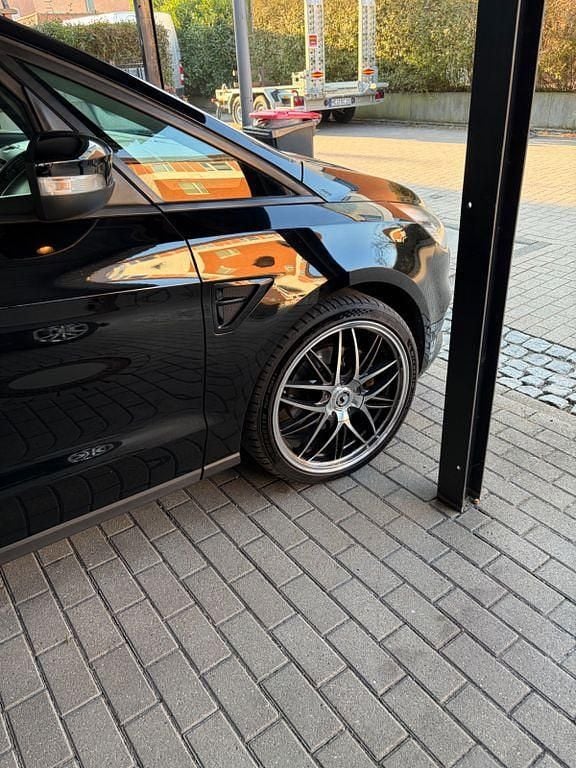 Gebraucht Ford S-MAX Business Edition 150 PS (110 kW) 2018 Schwarz Van / Kleinbus