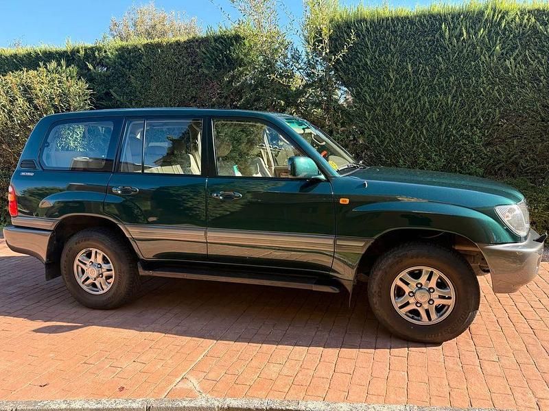 Grün Gebraucht 2001 Toyota Land Cruiser Anniversary SUV | 55.000 € - Bild 1/4