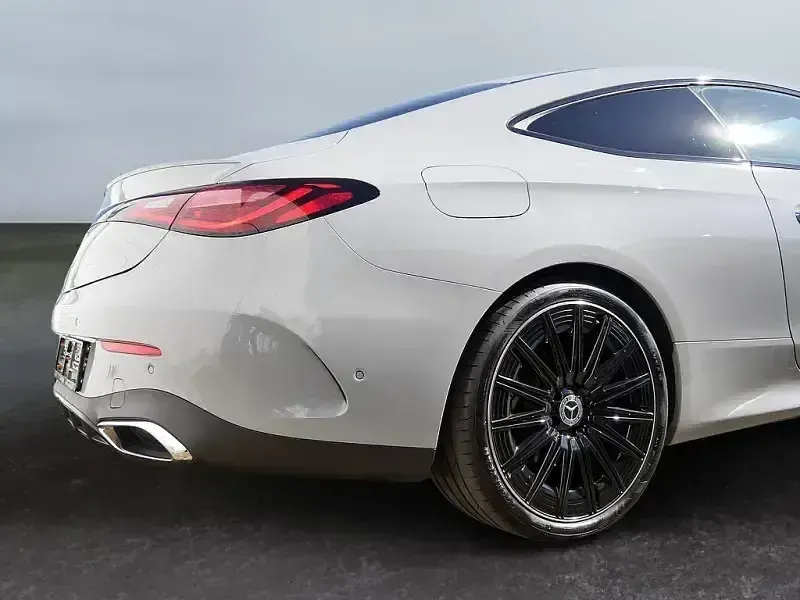 Gebraucht Mercedes CLE220 AMG 197 PS (144 kW) 2025 Grau Coupé