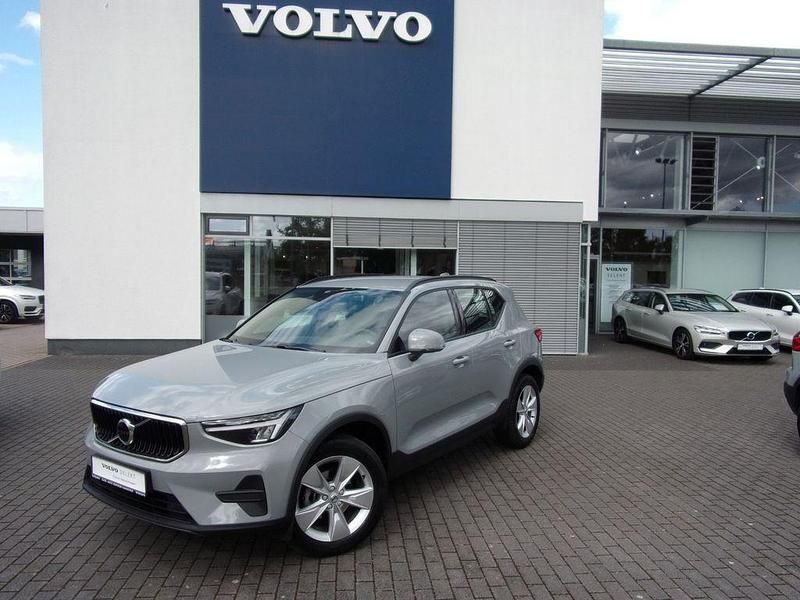 Grau Gebraucht 2023 Volvo XC40 SUV | 26.500 € (Superpreis) - Bild 1/4