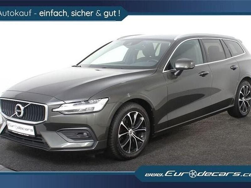 Grau Gebraucht 2021 Volvo V60 Kombi | 25.700 € (Guter Preis) - Bild 1/4