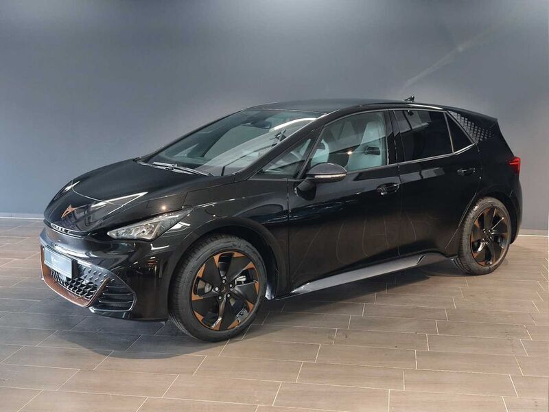 Midnight black metallic Neu 2025 Cupra Born Kleinwagen | 36.893 € (Superpreis) - Bild 1/4