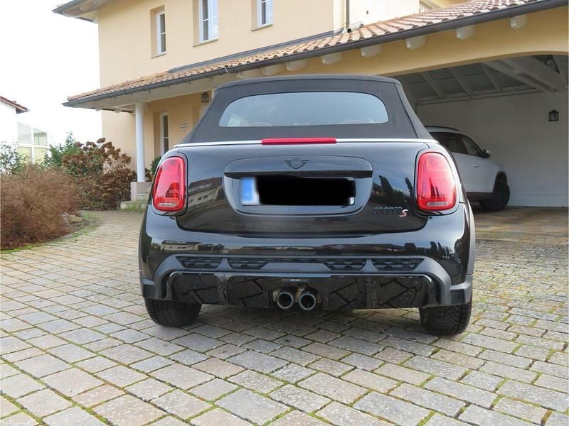 Gebraucht Mini John Cooper Works 178 PS (130 kW) 2021 Schwarz Kleinwagen