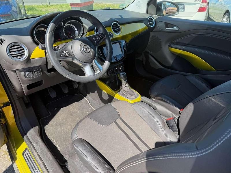 Gebraucht Opel Adam Rocks 101 PS (74 kW) 2014 Gelb Kleinwagen