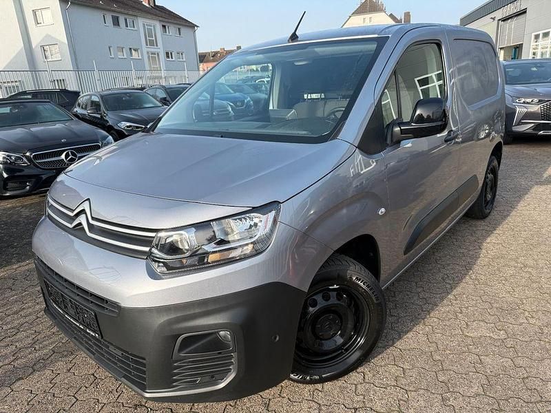 Gebraucht Citroën Berlingo 102 PS (75 kW) 2022 Silber Van / Kleinbus