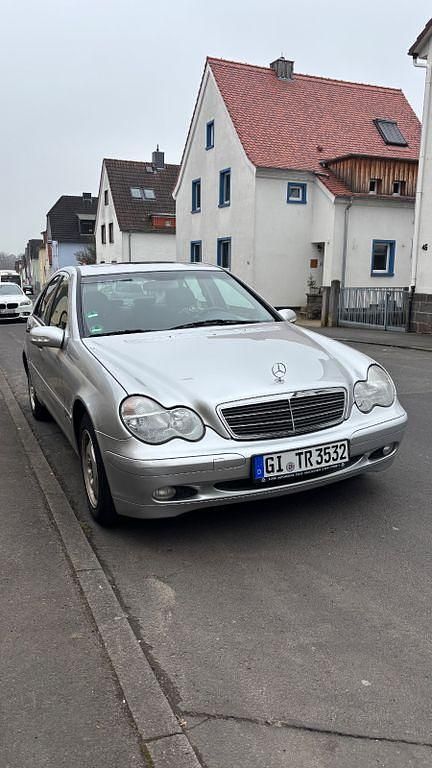 Gebraucht Mercedes C200 163 PS (119 kW) 2002 Grau Limousine
