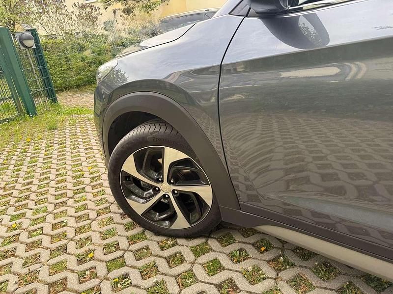 Gebraucht Hyundai Tucson Premium 177 PS (130 kW) 2017 Grau SUV