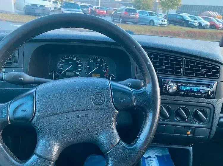 Gebraucht VW Golf III 90 PS (66 kW) 1995 Grün Kleinwagen
