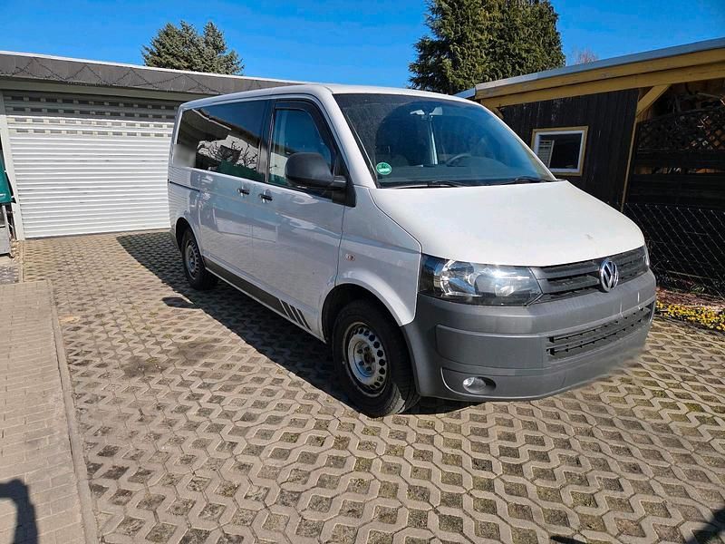 Gebraucht VW Transporter 102 PS (75 kW) 2011 Weiß Van