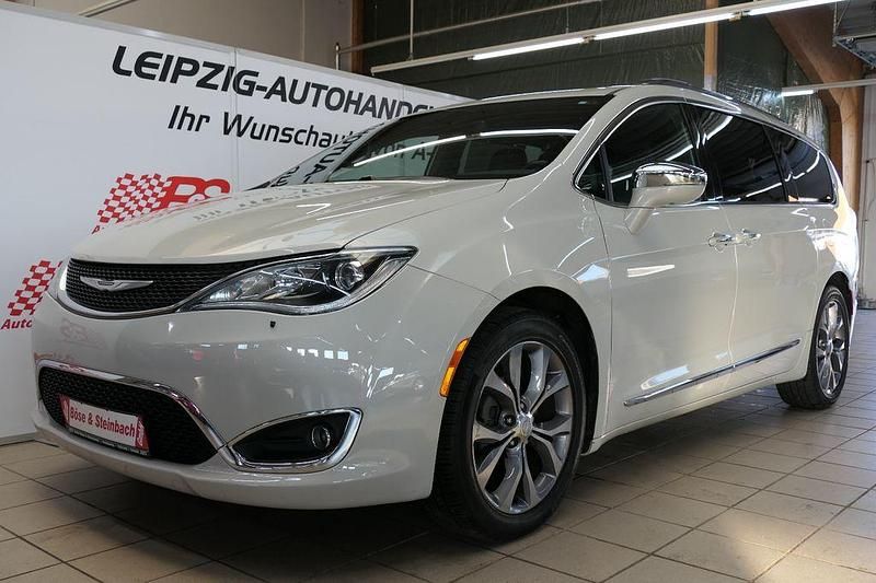 Gebraucht Chrysler Pacifica Limited 287 PS (211 kW) 2020 Weiß Van / Kleinbus