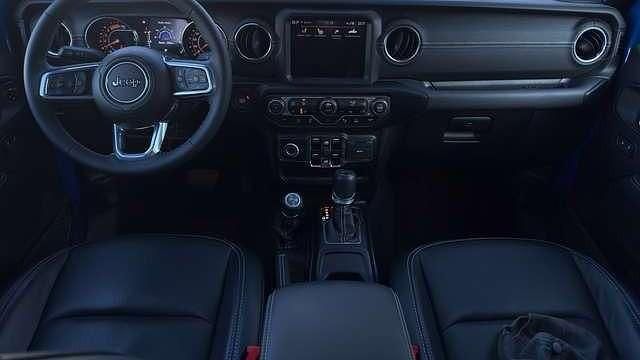 Gebraucht Jeep Gladiator 264 PS (194 kW) 2024 Blau metallic Pickup