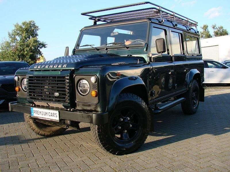 Gebraucht Land Rover Defender 122 PS (89 kW) 2014 Grün metallic Kombi