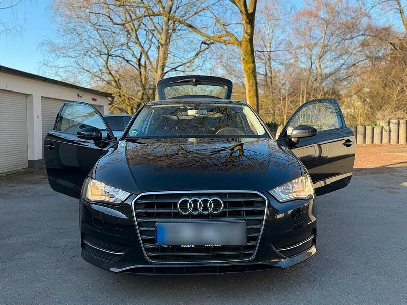 Gebraucht Audi A3 110 PS (80 kW) 2015 Schwarz Kleinwagen