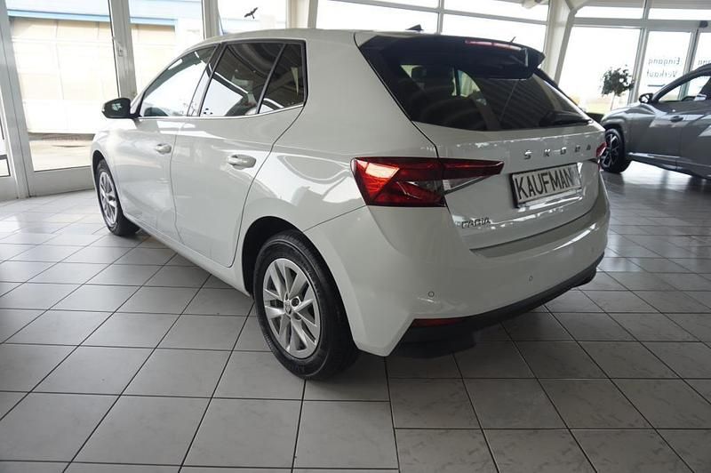 Gebraucht Skoda Fabia Style 110 PS (80 kW) 2023 Weiß Limousine