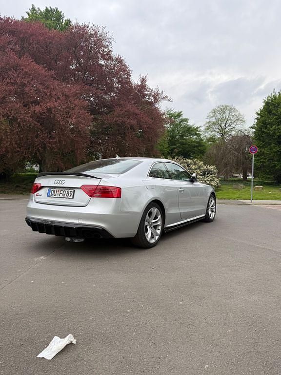 Używany Audi S5 Sport 333 KM (244 kW) 2013 Srebrny Coupe