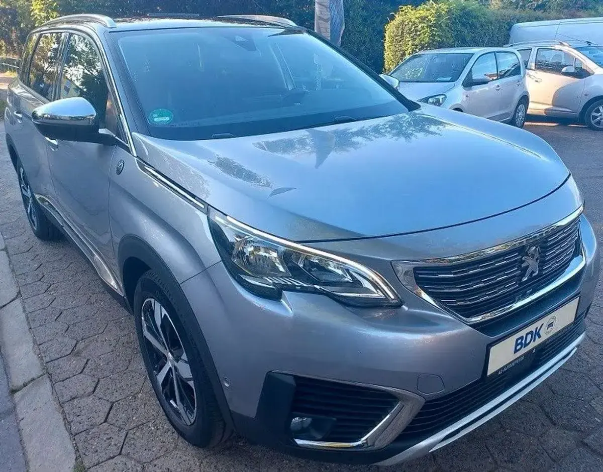 Gebraucht Peugeot 5008 Crossway 131 PS (96 kW) 2020 Grau SUV