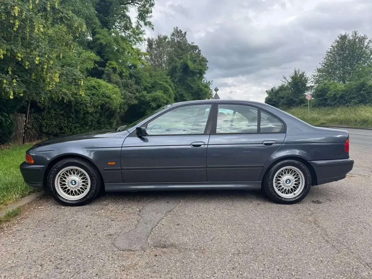 Gebraucht BMW 528 Shadowline 193 PS (141 kW) 1996 Grau Limousine