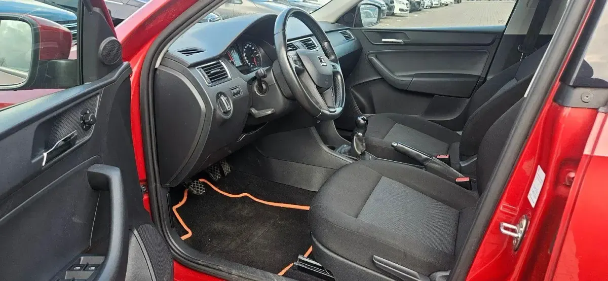 Gebraucht Seat Toledo 90 PS (66 kW) 2015 Rot Kleinwagen