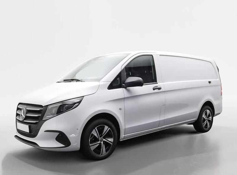 Artic white Gebraucht 2024 Mercedes Vito Van | 51.090 € (Etwas zu teuer) - Bild 1/4
