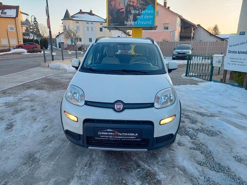 Gebraucht Fiat Panda 4x4 Rock 86 PS (63 kW) 2016 Weiß Kleinwagen