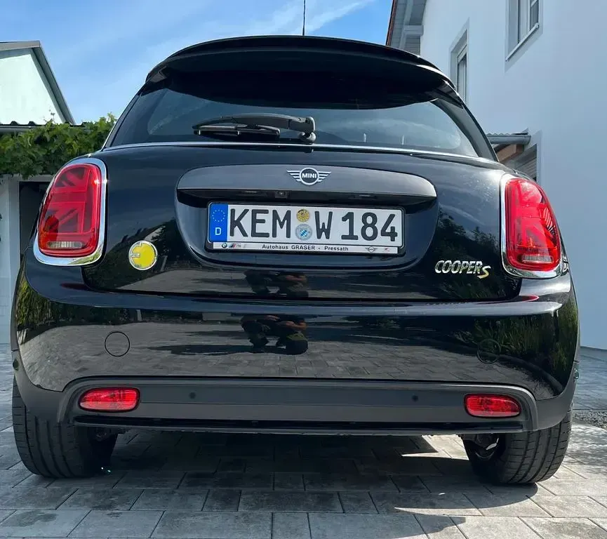 Gebraucht Mini Cooper SE 135 kW (184 PS) 2020 Schwarz Kleinwagen