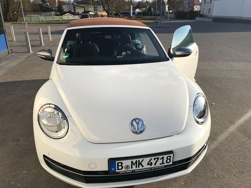Gebraucht VW Beetle Karmann 105 PS (77 kW) 2015 Weiß Kleinwagen
