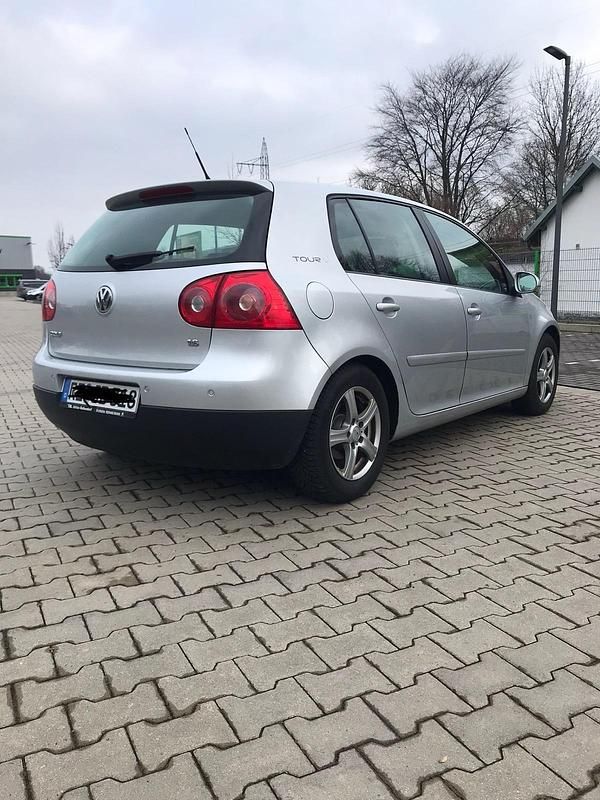 Gebraucht VW Golf V 105 PS (77 kW) 2007 Silber Limousine