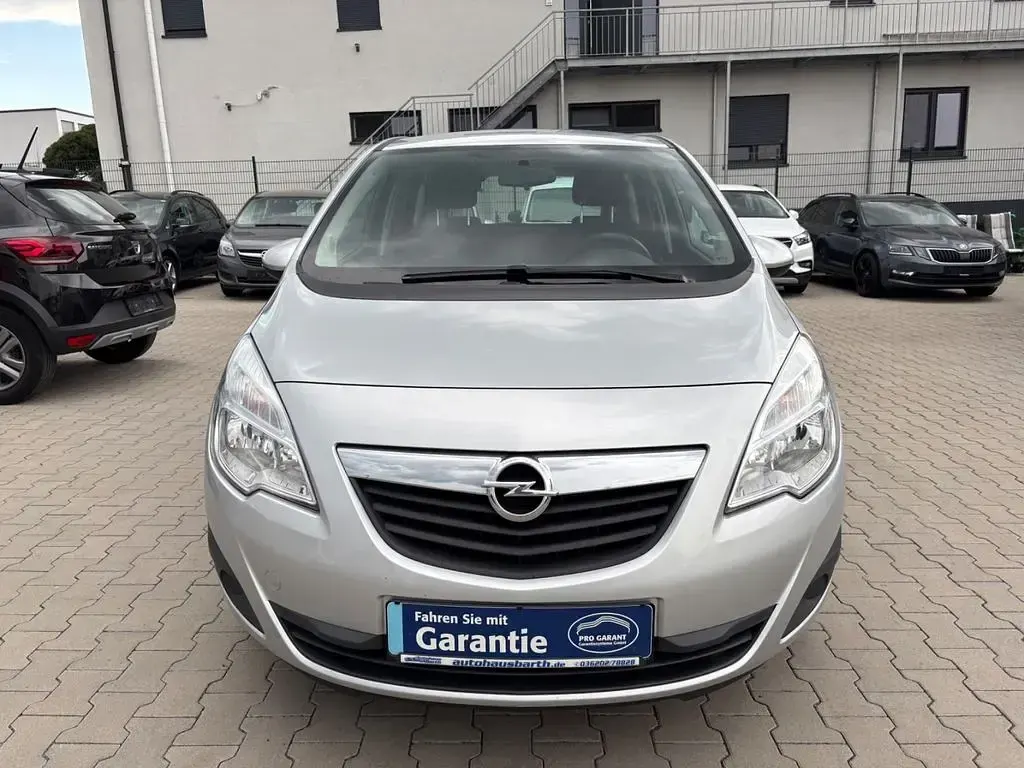 Gebraucht Opel Meriva Active 120 PS (88 kW) 2013 Silber Van / Kleinbus