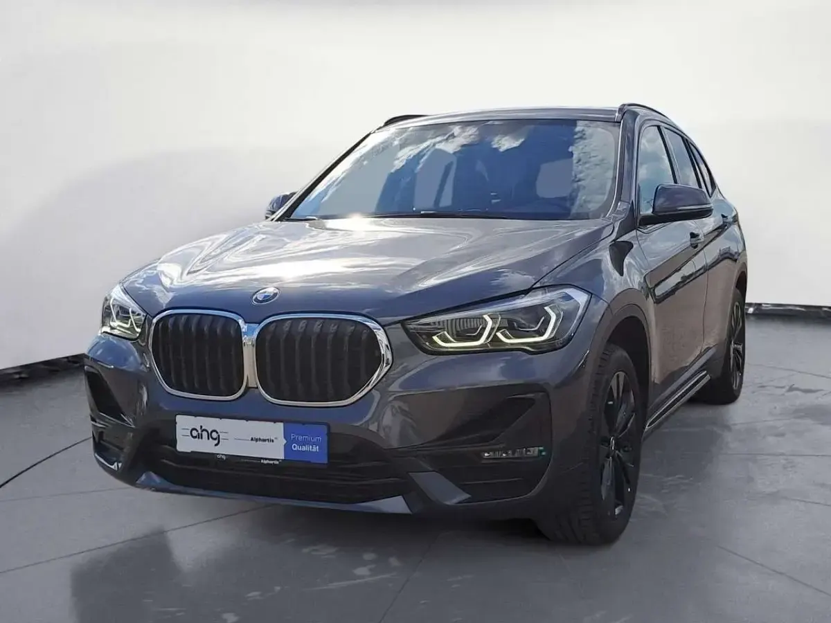 Gebraucht BMW X1 Sport Line 150 PS (110 kW) 2020 Grau SUV